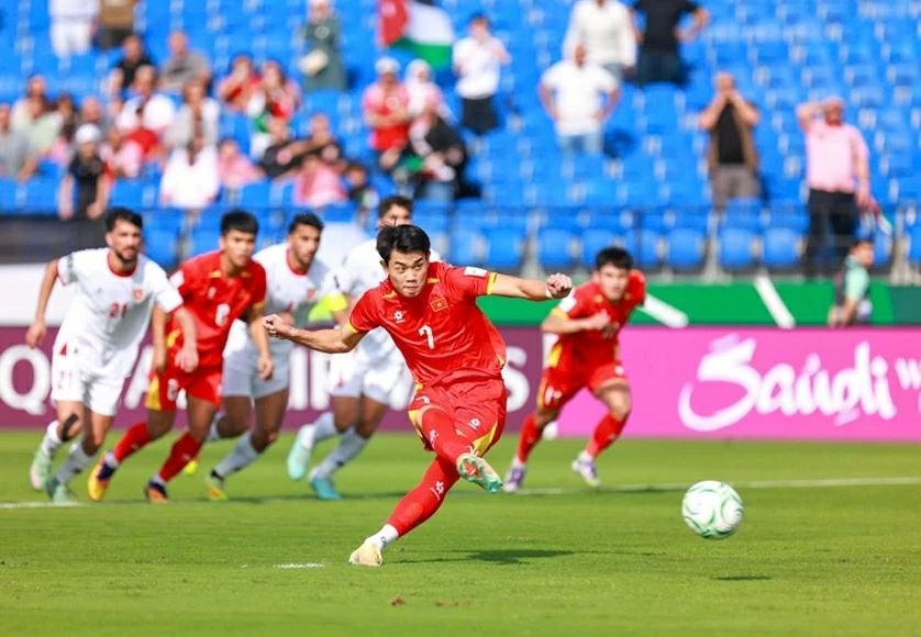 创造历史,越南U23首次在U23亚洲杯小组赛中全胜晋级